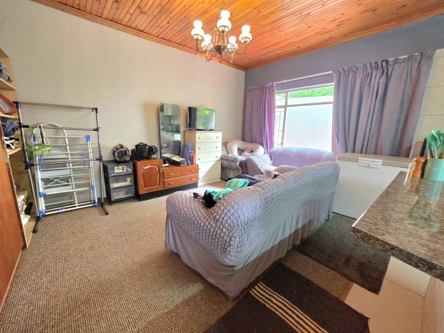 5 Bedroom Property for Sale in Panorama Free State